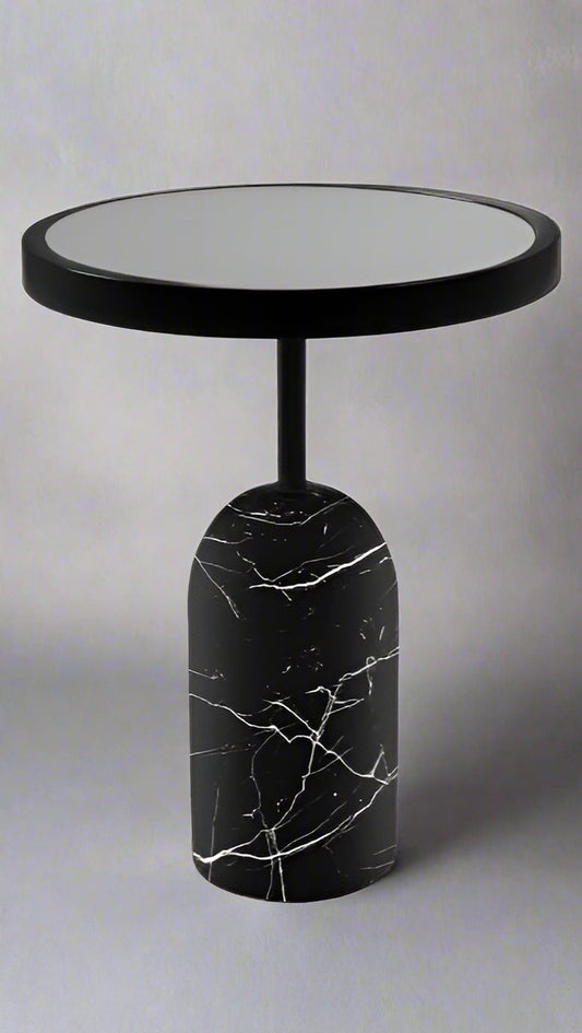 The Black Pedestal (Glass Surface)