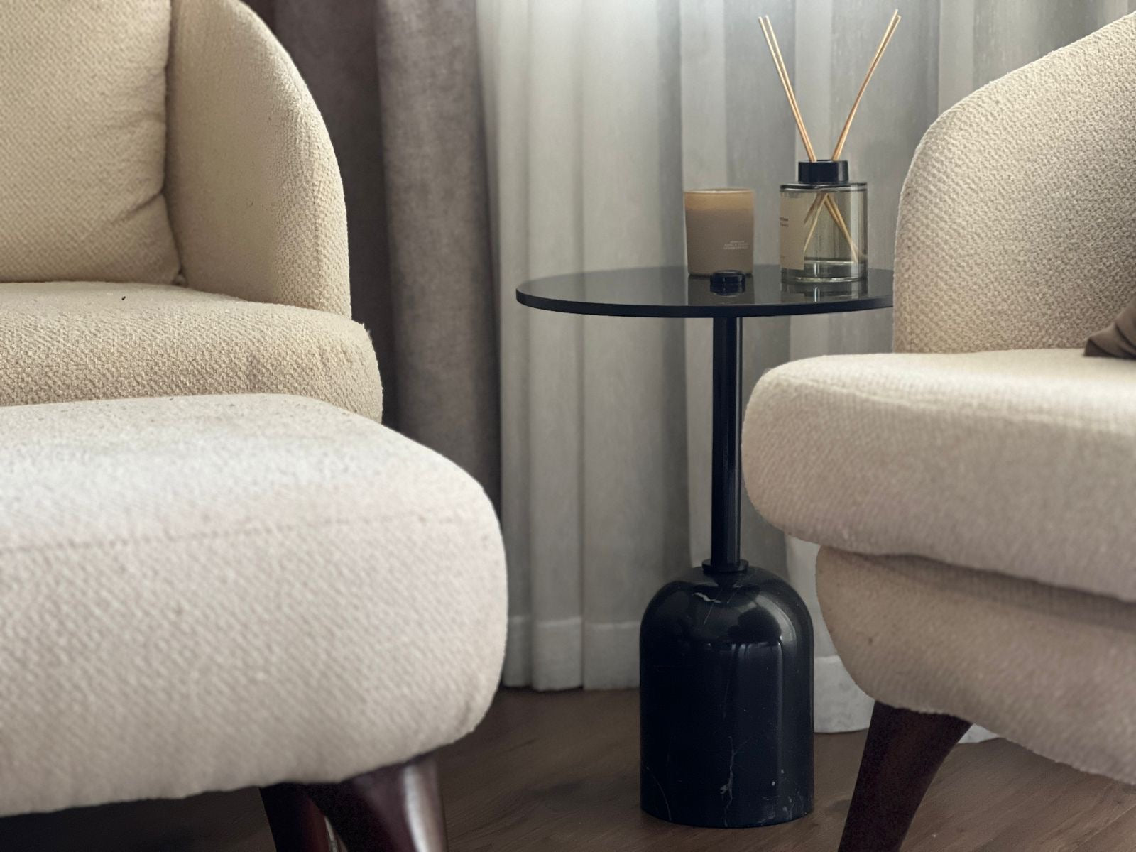 Black Axis 35 Table