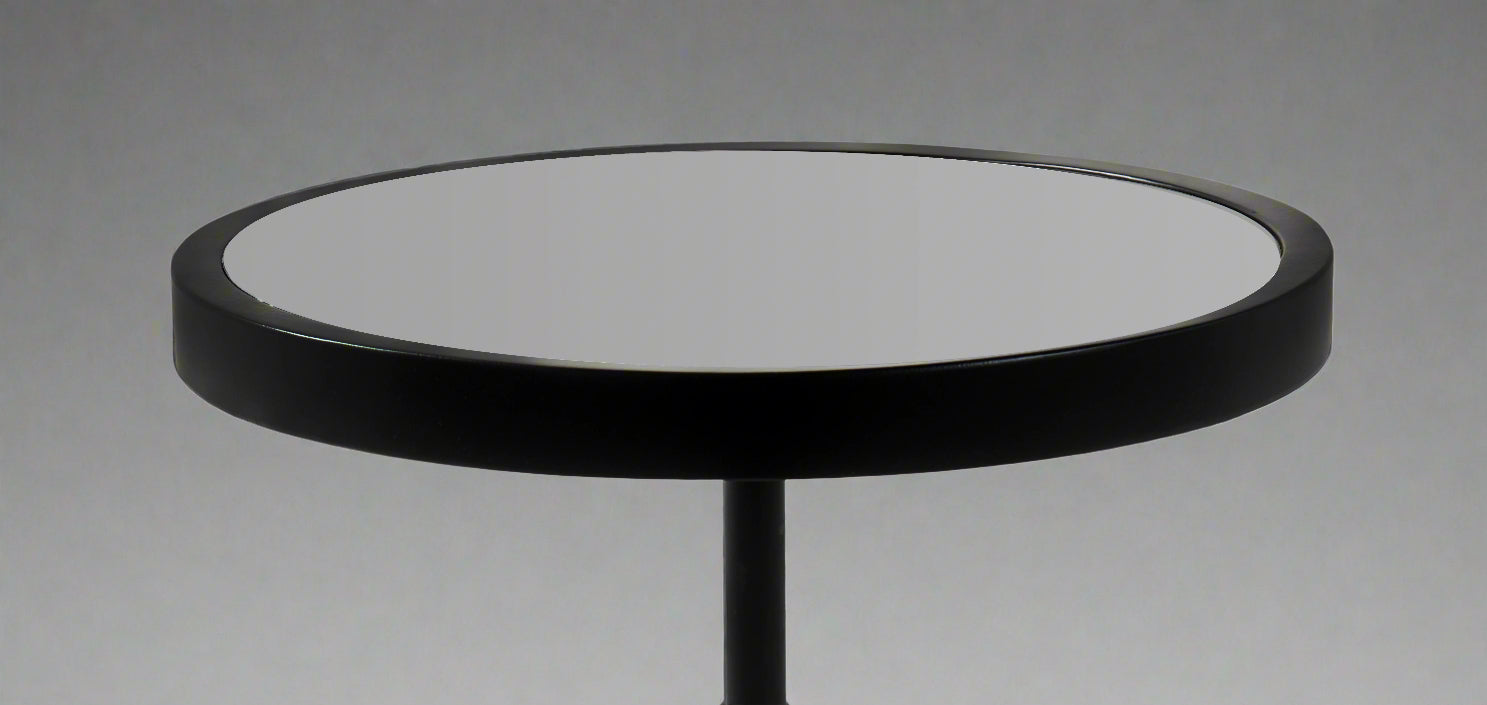 The Black Pedestal (Glass Surface)