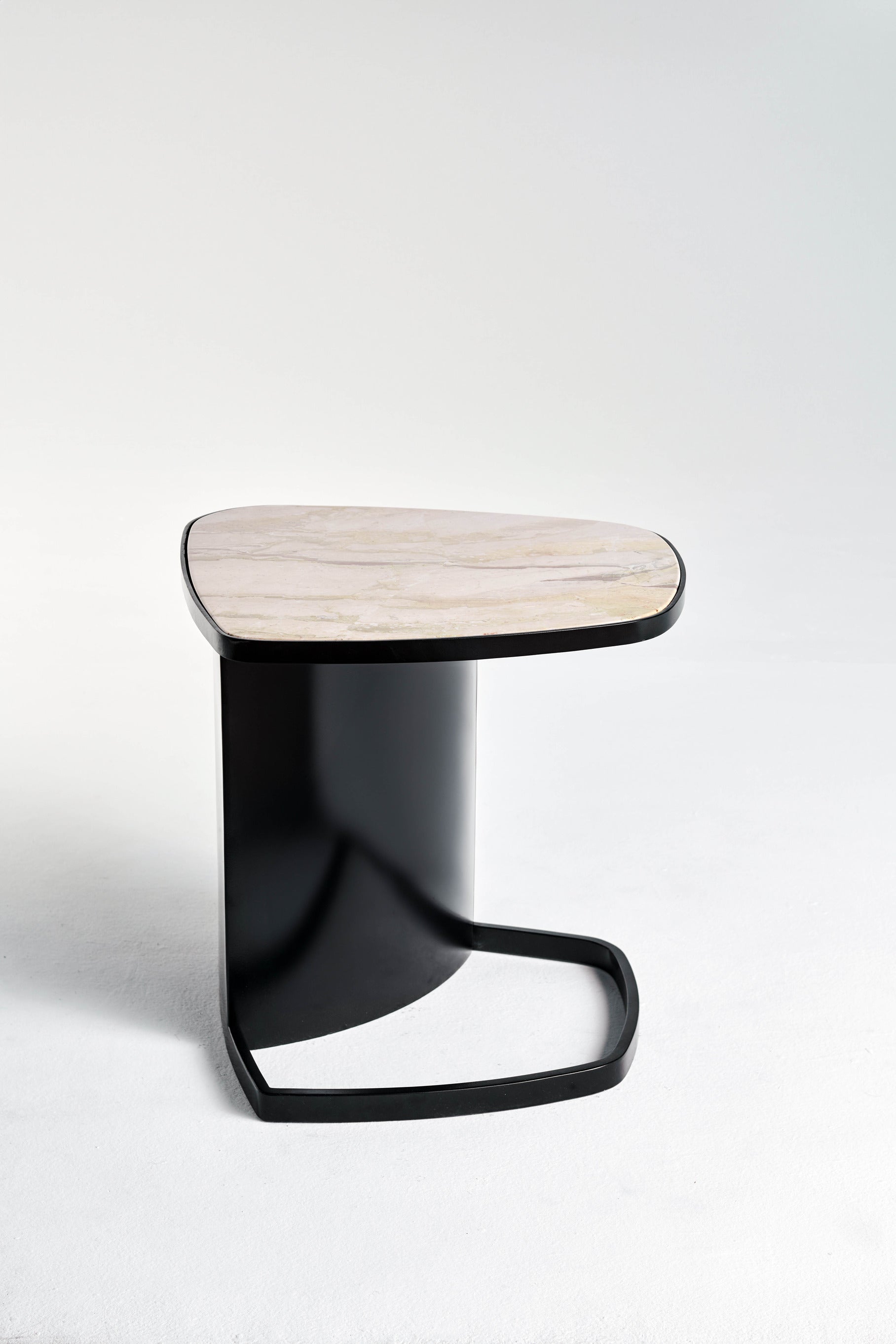L-Shape Curve (Italian Beige Breccia Marble)
